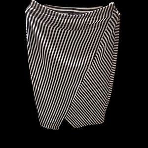 Chic Asymmetrical Striped Skirt‎